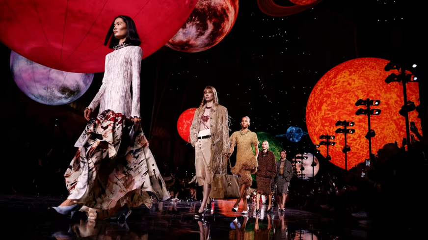 Chanel возвращается к театральности