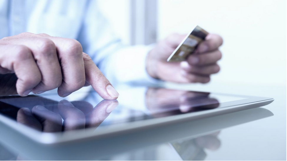 Казахстан всё активнее переходит на безналичные платежи